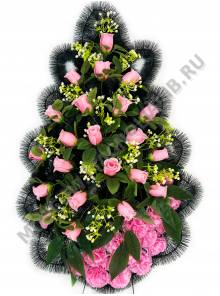 Венок с бутонами  выс.105/120см ш.55см
